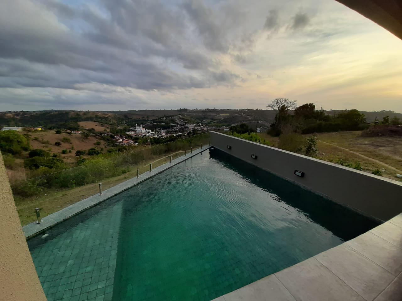 CHALÉ - BANANEIRAS/PB